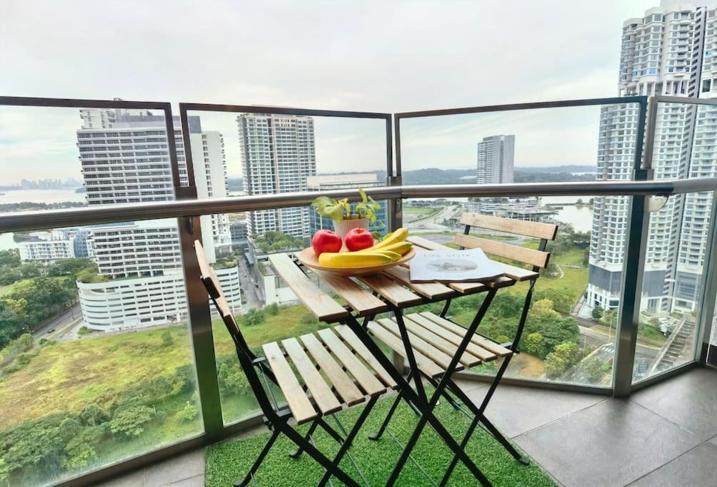 1519 Almas Suites Seaview Sunrise Netflix By Stay Nusajaya  Buitenkant foto