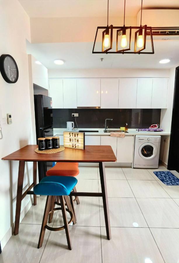 1519 Almas Suites Seaview Sunrise Netflix By Stay Nusajaya  Buitenkant foto