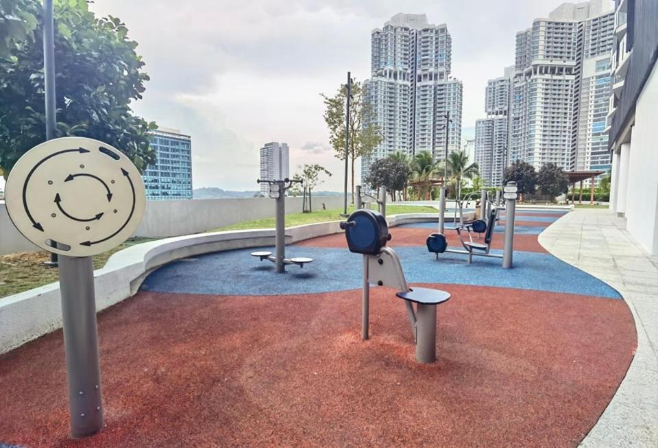 1519 Almas Suites Seaview Sunrise Netflix By Stay Nusajaya  Buitenkant foto