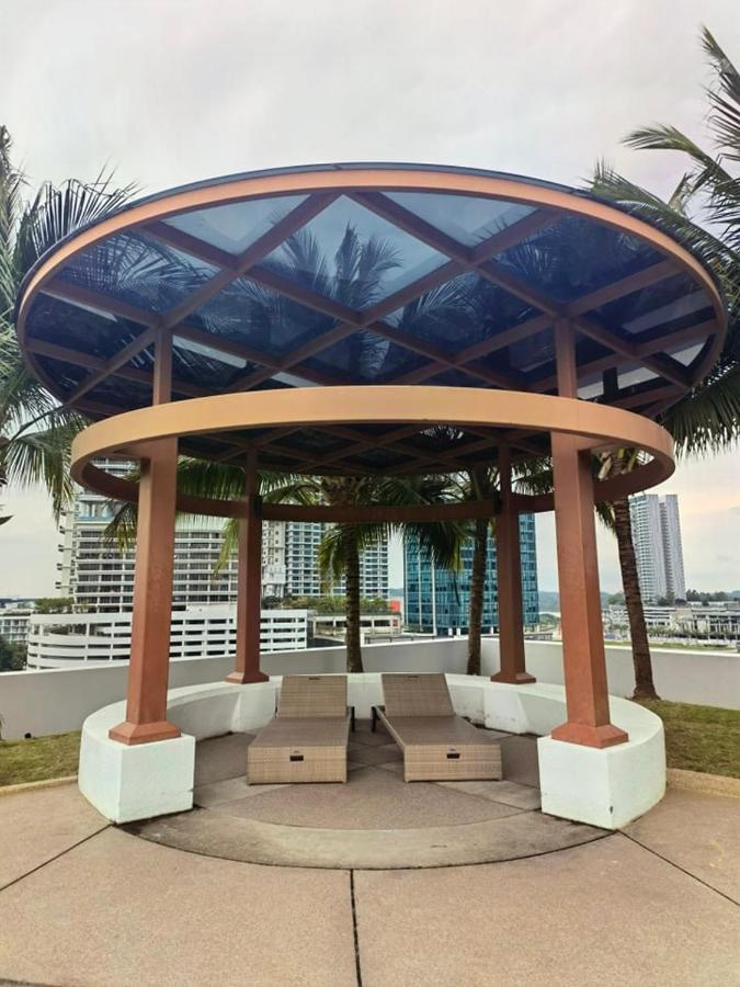 1519 Almas Suites Seaview Sunrise Netflix By Stay Nusajaya  Buitenkant foto